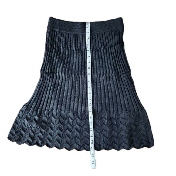 M Missoni Black Wool Blend Zig Zag Knit Pull On A Line Swingy Skirt Size 42 - Picture 6 of 6